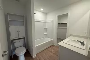 529 Falling Cave Dr, Willis, TX 77378 - Photo 4