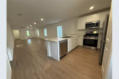 529 Falling Cave Drive, Willis, TX 77378 - Photo 8