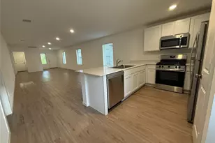 529 Falling Cave Dr, Willis, TX 77378 - Photo 8