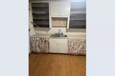 5417 Doulton Drive, Houston, TX 77033 - Photo 12