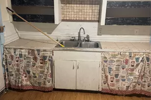 5417 Doulton Dr, Houston, TX 77033 - Photo 12