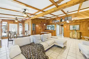 713 6th St, San Leon, TX 77539 - Photo 8