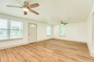 2812 N Sonny Ln, Galveston, TX 77554 - Photo 6