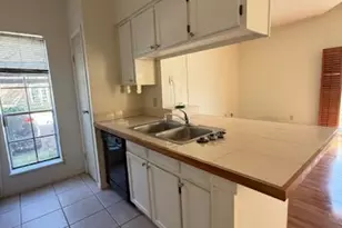 7575 Cambridge St, Houston, TX 77054 - Photo 10