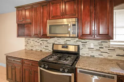 5738 Willowbend Boulevard, Houston, TX 77096 - Photo 10