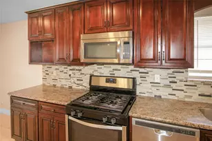 5738 Willowbend Blvd, Houston, TX 77096 - Photo 10