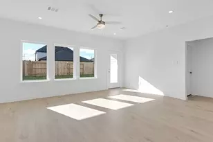 4215 Bedwyn Bay Dr, Fulshear, TX 77441 - Photo 12