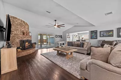 903 Northpine Drive, Conroe, TX 77301 - Photo 2