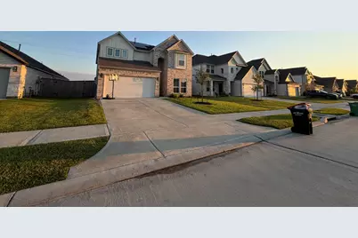 2335 Spring Hollow Drive, Baytown, TX 77521 - Photo 10