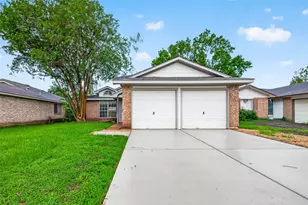 2927 Walnut Springs Dr, Katy, TX 77449 - Photo 2