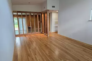 6414 Neff St, Houston, TX 77074 - Photo 6