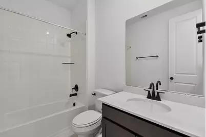 7914 Jade Crest Drive, Angleton, TX 77515 - Photo 10
