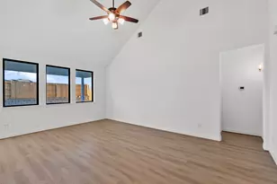 7914 Jade Crst Dr, Angleton, TX 77515 - Photo 12