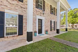 530 Bull Run Ct, Conroe, TX 77302 - Photo 2