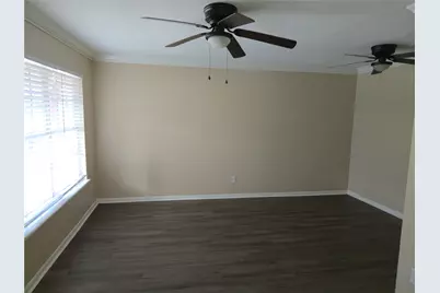 4710 Airport Boulevard #301, Houston, TX 77048 - Photo 4