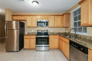 4918 N Cancun Dr, Houston, TX 77045 - Photo 8