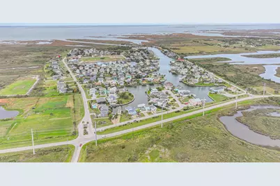 12822 Santiago Circle, Galveston, TX 77554 - Photo 44