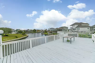 12822 Santiago Circle, Galveston, TX 77554 - Photo 18