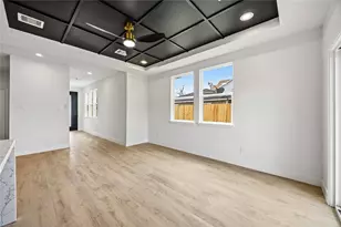 5955 Southseas St, Houston, TX 77033 - Photo 10