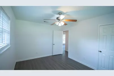 322 Broad Ripple Drive, Houston, TX 77336 - Photo 10