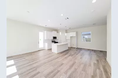 5931 Beall Street #D, Houston, TX 77091 - Photo 2