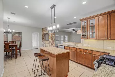 4702 Seabird Street, Baytown, TX 77521 - Photo 10
