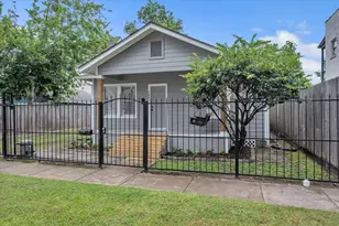 1807 Summer St, Houston, TX 77007 - Photo 1
