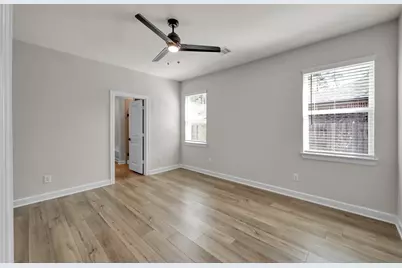 6294 Wedgewood Hills Drive, Conroe, TX 77304 - Photo 20