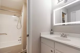 401 Lakeside Ln, Nassau Bay, TX 77058 - Photo 26