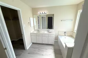 19535 Hardwood Ridge Tr, Cypress, TX 77429 - Photo 10