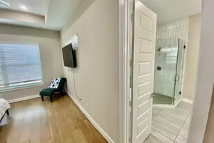 303 Queen Sude Ln, Houston, TX 77091 - Photo 18