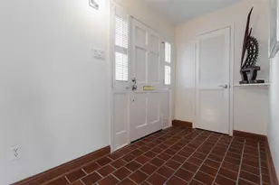 5851 Doliver Dr, Houston, TX 77057 - Photo 6