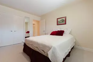 5851 Doliver Dr, Houston, TX 77057 - Photo 32