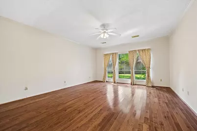 635 Anchorage Lane, Houston, TX 77079 - Photo 12