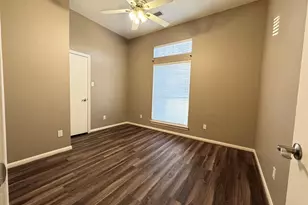 4006 Hunnington Dr, Conroe, TX 77303 - Photo 18