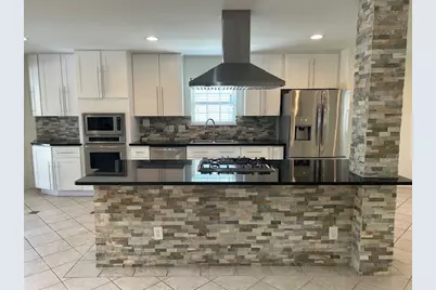 5607 Braesvalley Drive, Houston, TX 77096 - Photo 2