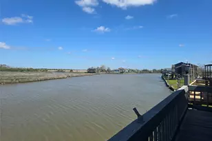 211 Redfish Dr, Freeport, TX 77541 - Photo 20