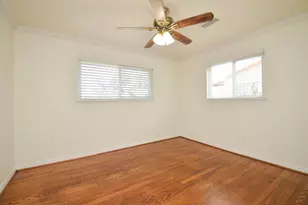 5515 Saxon Dr, Houston, TX 77092 - Photo 16