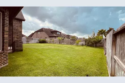 10210 Majestic Court, Missouri City, TX 77459 - Photo 8