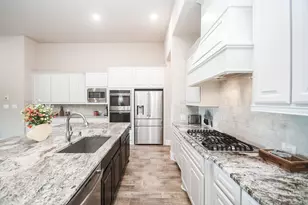 10210 Majestic Ct, Missouri City, TX 77459 - Photo 14