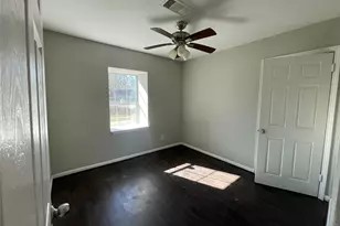 1527 Debeney Dr, Houston, TX 77039 - Photo 18