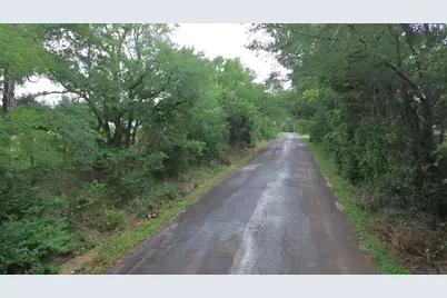 1018 Red Town Rd, Elgin, TX 78621 - Photo 20