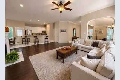 15 Bayou Springs Court, The Woodlands, TX 77382 - Photo 8