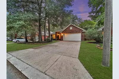15 Bayou Springs Court, The Woodlands, TX 77382 - Photo 2