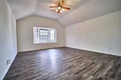 11011 Landsbury Court, Houston, TX 77099 - Photo 20