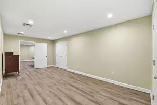 3911 Fulton St, Houston, TX 77009 - Photo 16