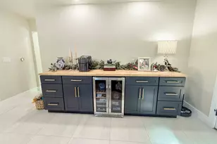 202 Pine St, Lake Jackson, TX 77566 - Photo 8