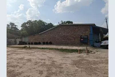 7715 W Hardy Road, Houston, TX 77022 - Photo 8