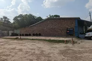 7715 W Hardy Rd, Houston, TX 77022 - Photo 8