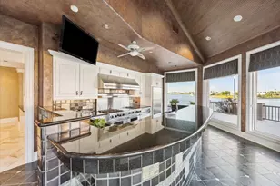 112 Bayou Ln, Kemah, TX 77565 - Photo 20